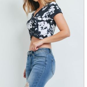 Flirty Floral Black / White Crop Top
